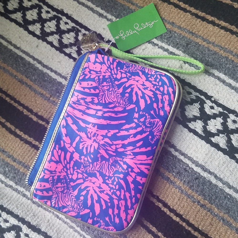 Lilly Pulitzer Wrist Wallet Rollin in the grass